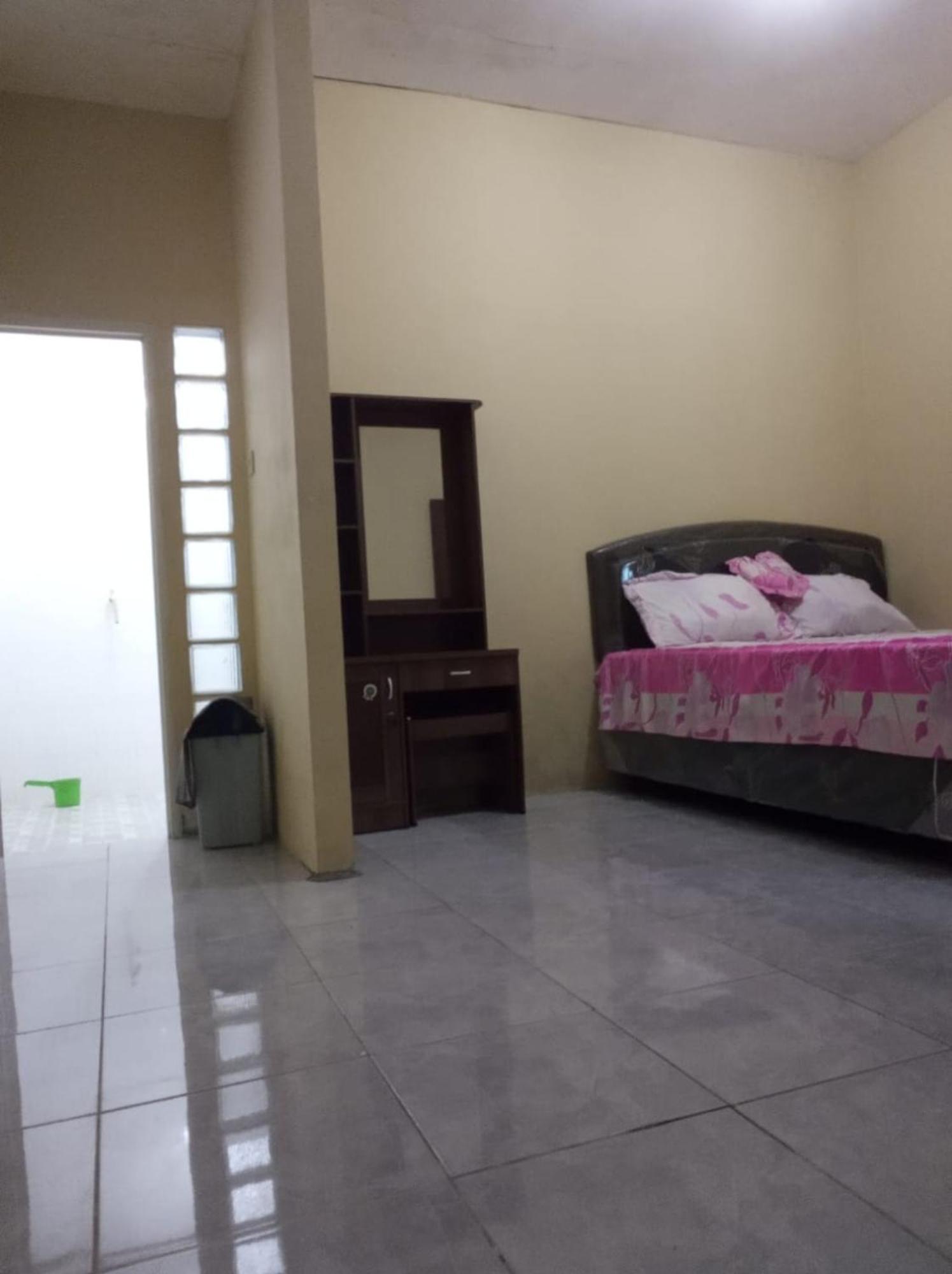 Villa Putih Cisarua Bagian luar foto